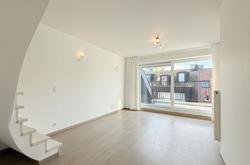 licht-en-modern-duplexappartement-met-zuidgericht-terras-008.jpg