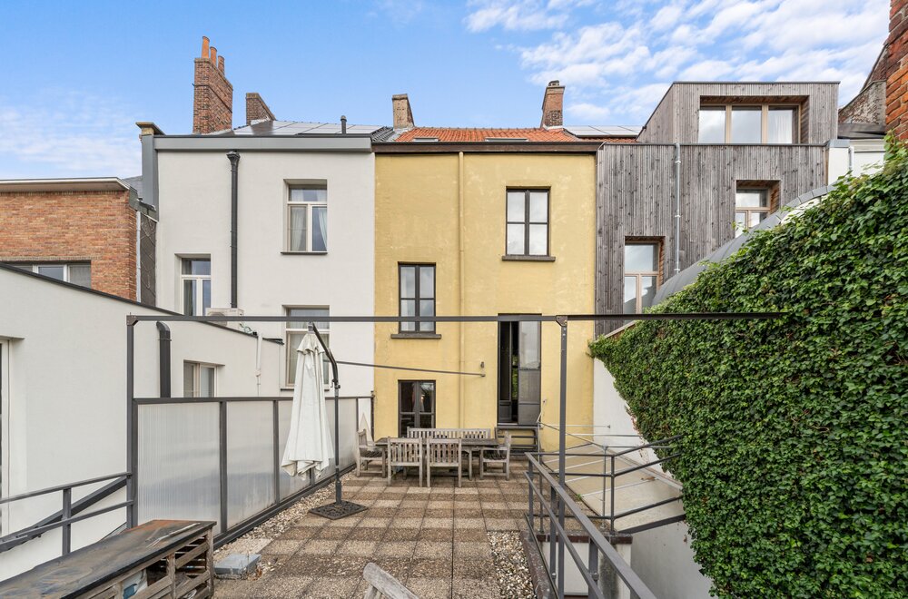 uniek-herenhuis-te-koop-met-tuin-in-gent006.jpg