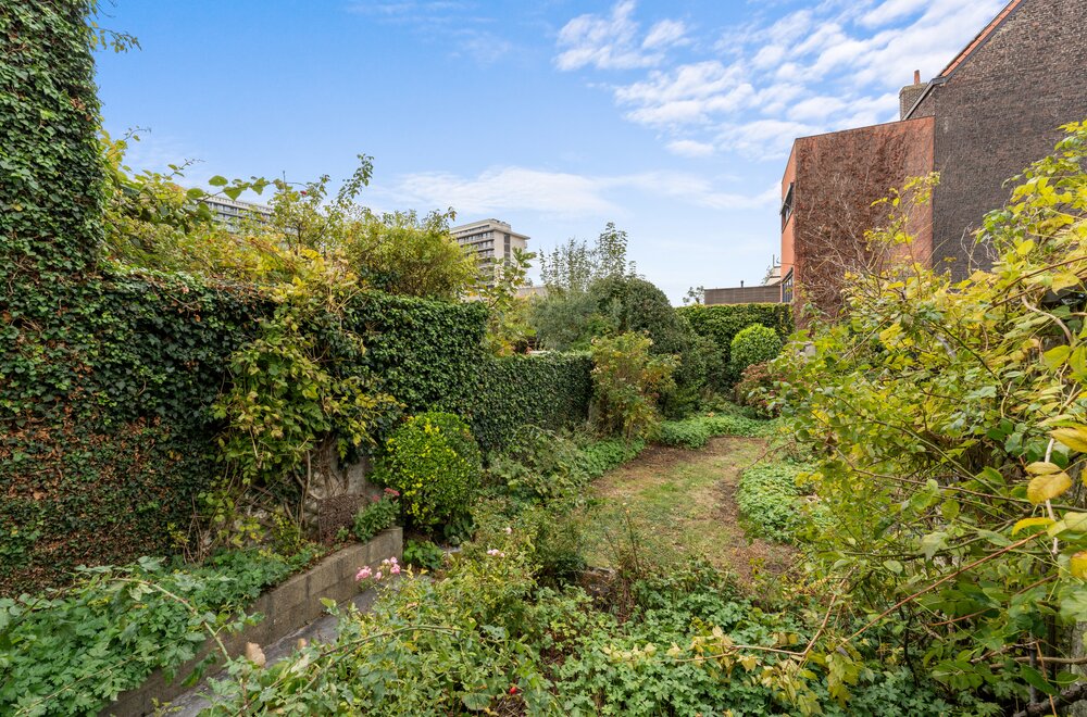 uniek-herenhuis-te-koop-met-tuin-in-gent010.jpg