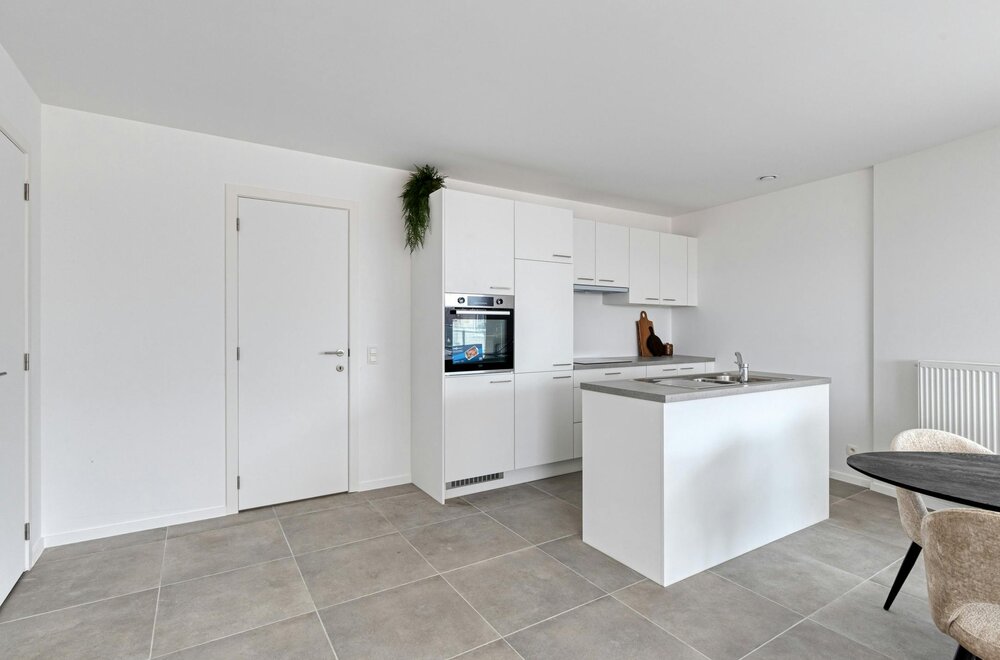 ruim-dakappartement-met-3-slaapkamers-in-staden-008.jpg