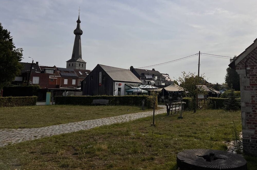 ruim-handelspand-met-prachtige-feestzaal-aan-molen-in-oelegem-003.jpg