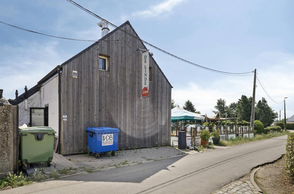 ruim-handelspand-met-prachtige-feestzaal-aan-molen-in-oelegem-011.jpg