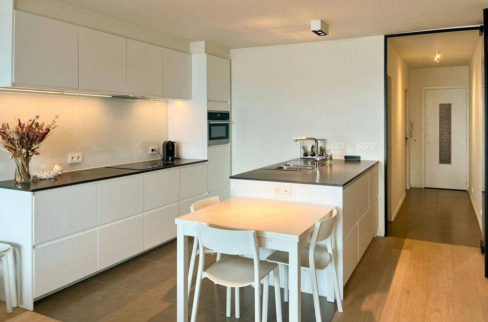 gerenoveerd-1-slaapkamerappartement-met-frontaal-zeezicht-005.jpg