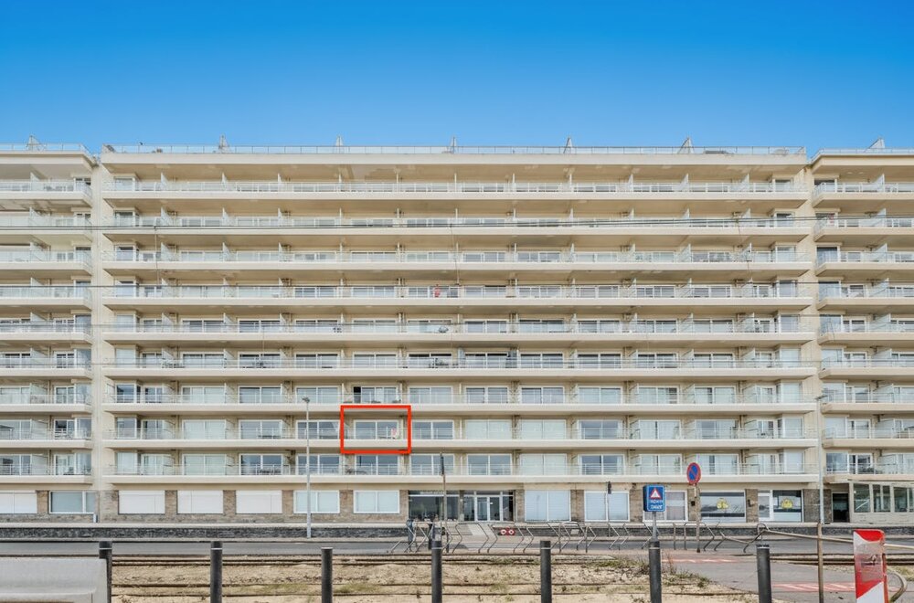 gerenoveerd-1-slaapkamerappartement-met-frontaal-zeezicht-015.jpg