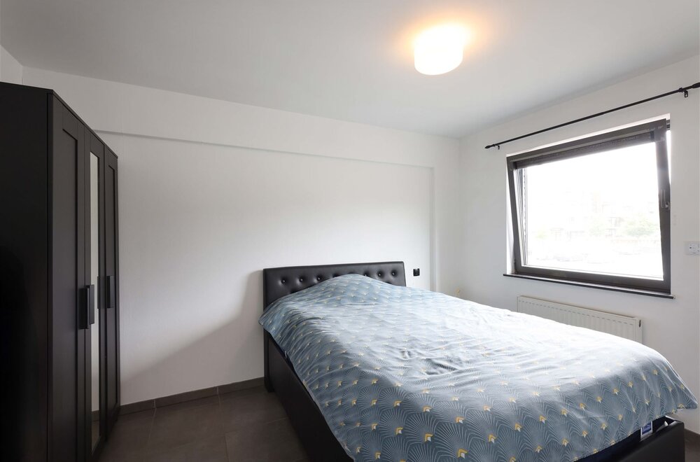 lichtrijk-instapklaar-appartement-met-n-slaapkamer-op-toplocatie005.jpg