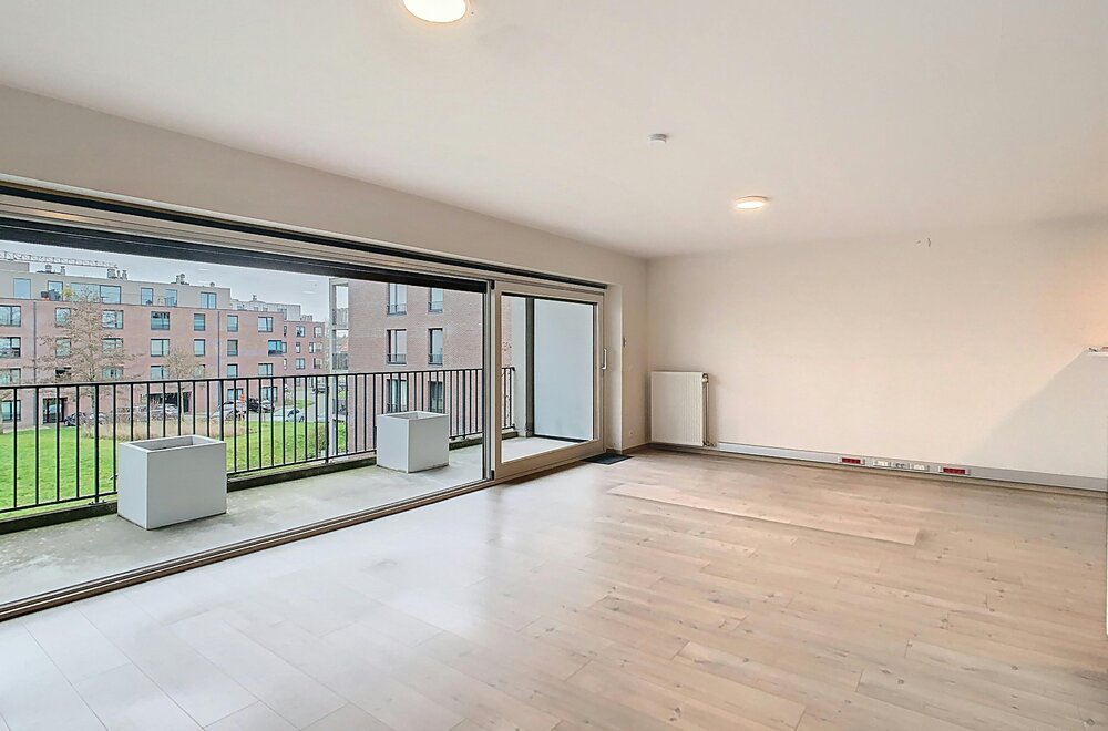 appartement-te-koop-in-brugge-met-2-slaapkamers-en-terras001.jpg