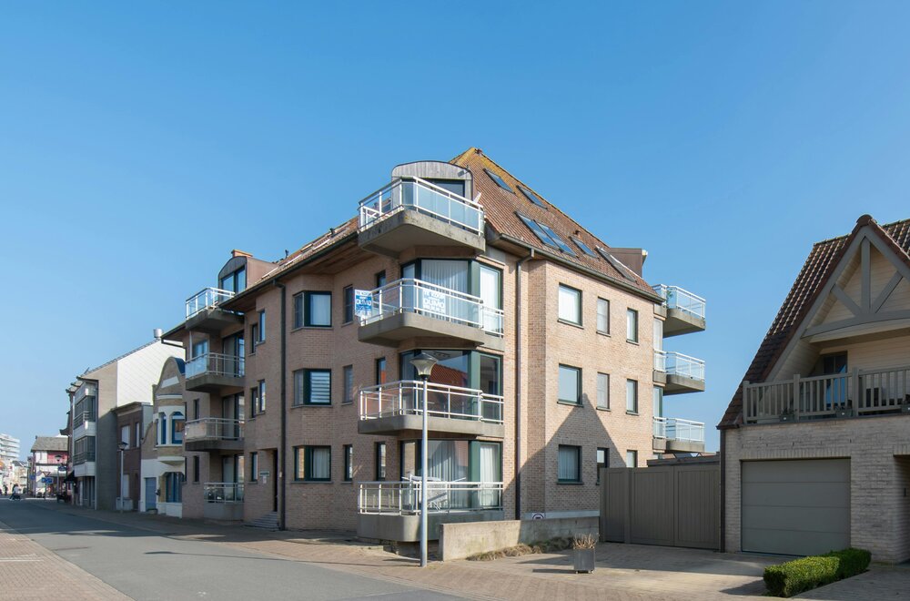 goedgelegen-garagebox-te-koop-te-centrum-westende-bad-003.jpg