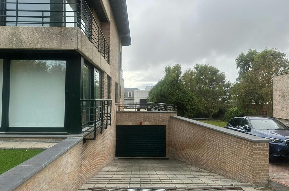 goedgelegen-garagebox-te-koop-te-duinenweg-in-middelkerke-008.jpg
