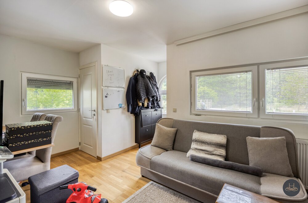hoogwaardig-afgewerkte-ruime-gezinswoning-op-toplocatie008.jpg
