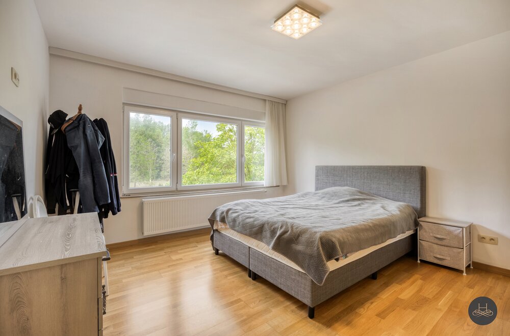 hoogwaardig-afgewerkte-ruime-gezinswoning-op-toplocatie013.jpg