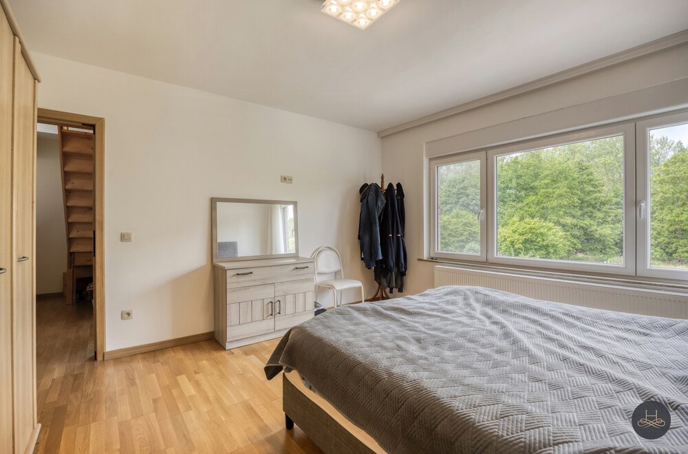 hoogwaardig-afgewerkte-ruime-gezinswoning-op-toplocatie014.jpg