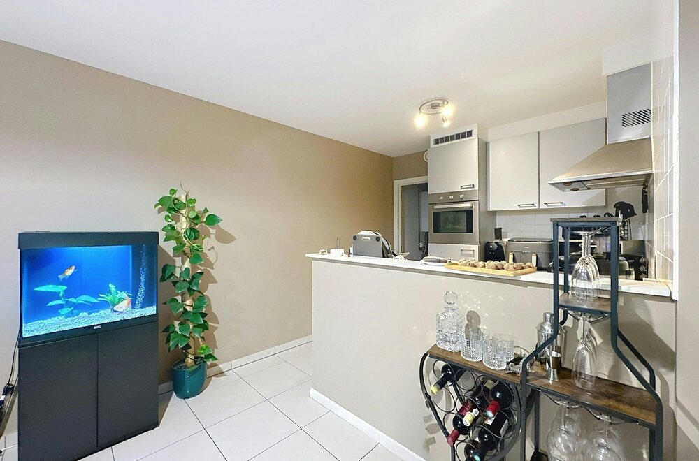 instapklaar-appartement-met-epc-a-nabij-het-station-van-brugge003.jpg