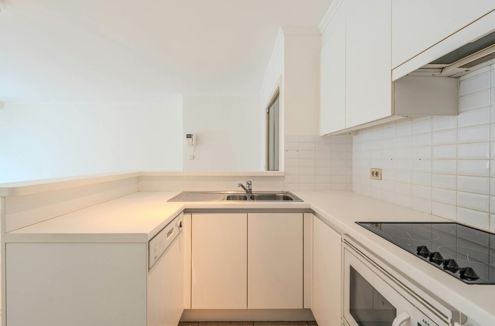 ruim-2-slaapkamer-appartement-vlakbij-casino-zeedijk008.jpg