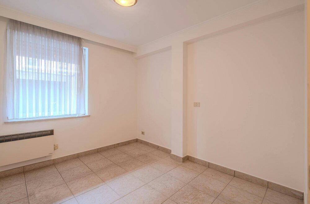 ruim-2-slaapkamer-appartement-vlakbij-casino-zeedijk012.jpg