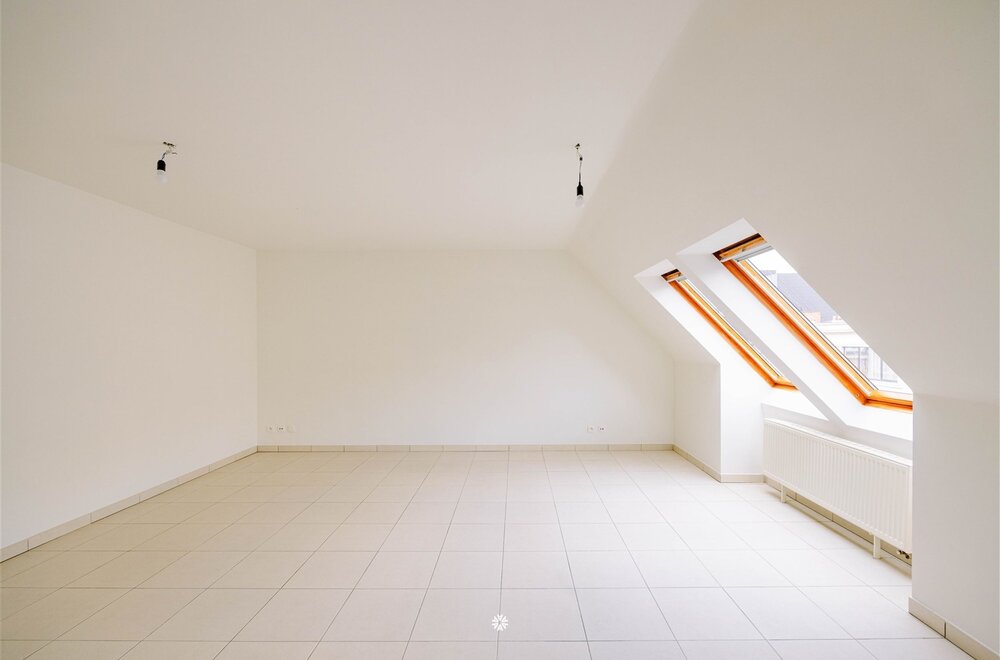 ruim-appartemement-met-3-slaapkamers-in-sint-niklaas006.jpg