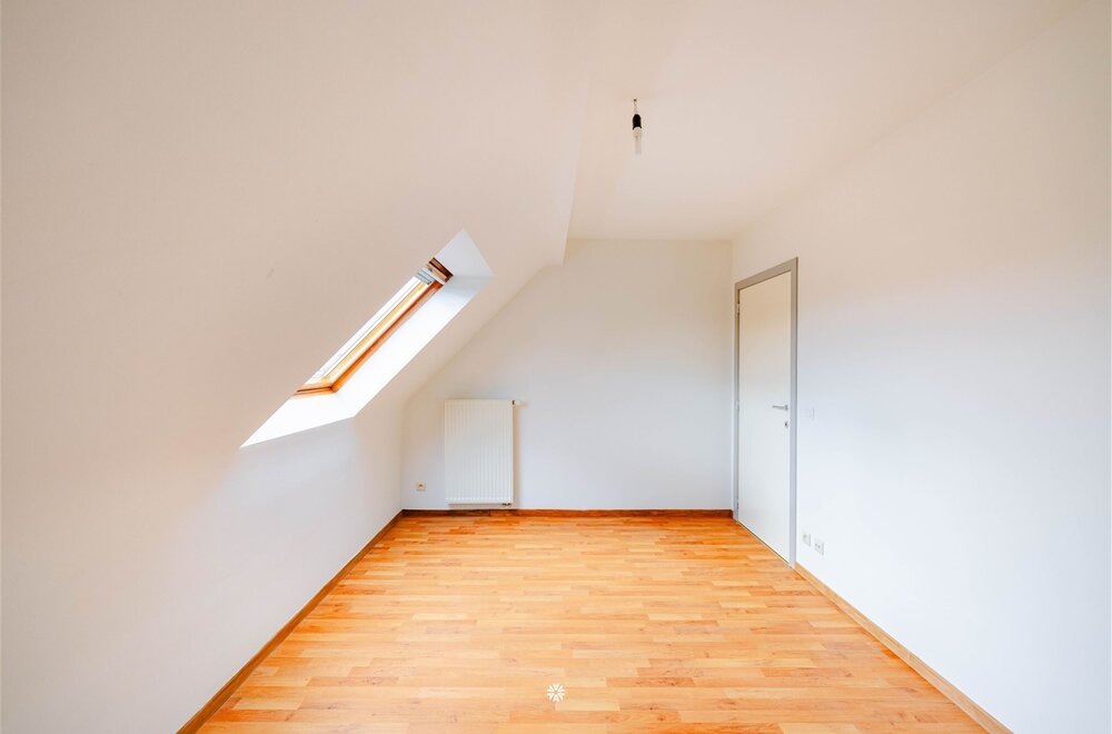 ruim-appartemement-met-3-slaapkamers-in-sint-niklaas011.jpg