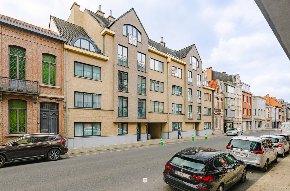 ruim-appartemement-met-3-slaapkamers-in-sint-niklaas020.jpg