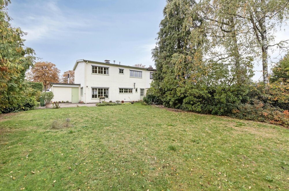 halfopen-woning-met-4-slpk-en-mooie-tuin-te-koop-in-kapellen022.jpg