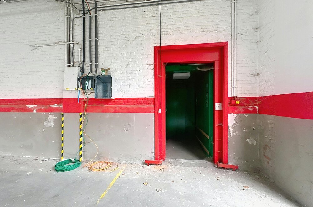 magazijn-te-koop-met-tot-20-autostaanplaatsen-in-terhagen008.jpg magazijn-te-koop-met-tot-20-autostaanplaatsen-in-terhagen008.jpg