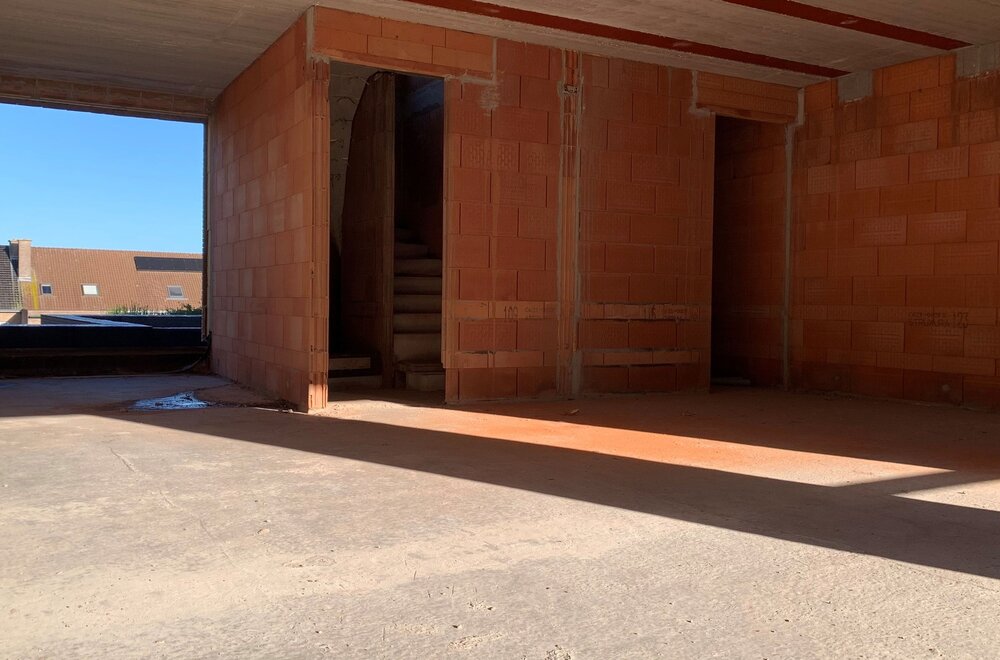 uniek-gebouw-met-2-nieuwbouw-stapelwoningen-op-een-centrale-ligging-in-desselgem-met-telkens-een-eigen-parkeerplaats-ideaal-als-kangoeroewoning-investeringsgoed-of-een-plek-om-te-wonen-en-te-onderneme013.jpg uniek-gebouw-met-2-nieuwbouw-stapelwoningen-op-een-centrale-ligging-in-desselgem-met-telkens-een-eigen-parkeerplaats-ideaal-als-kangoeroewoning-investeringsgoed-of-een-plek-om-te-wonen-en-te-onderneme013.jpg