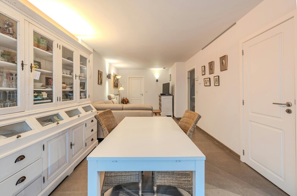 ruim-appartement-met-2-slaapkamers-vlakbij-de-zeedijk-004.jpg ruim-appartement-met-2-slaapkamers-vlakbij-de-zeedijk-004.jpg