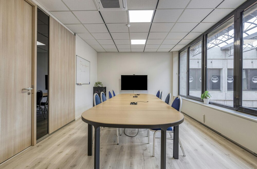 verhuurd-kantoor-met-6-staanplaatsen-te-koop-in-zaventem008.jpg verhuurd-kantoor-met-6-staanplaatsen-te-koop-in-zaventem008.jpg