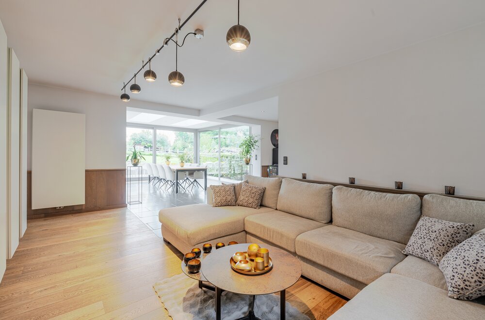 exclusieve-villa-met-6-slaapkamers-en-grote-tuin003.jpg exclusieve-villa-met-6-slaapkamers-en-grote-tuin003.jpg