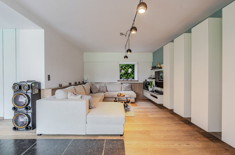 exclusieve-villa-met-6-slaapkamers-en-grote-tuin004.jpg exclusieve-villa-met-6-slaapkamers-en-grote-tuin004.jpg
