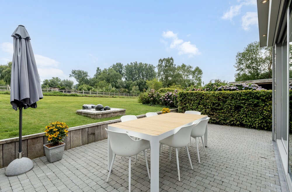 exclusieve-villa-met-6-slaapkamers-en-grote-tuin010.jpg exclusieve-villa-met-6-slaapkamers-en-grote-tuin010.jpg