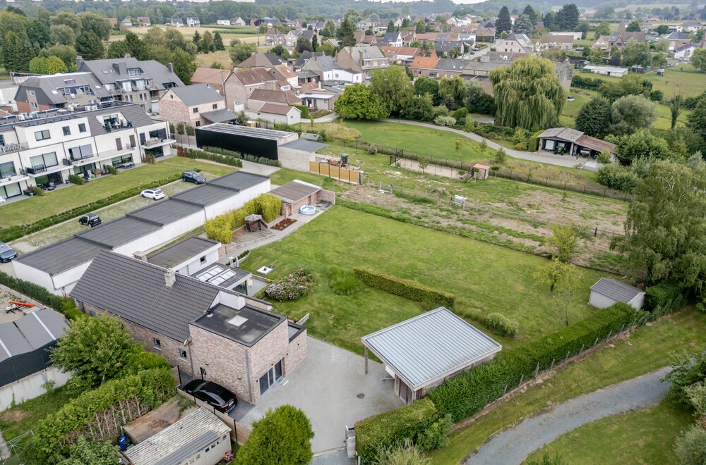 exclusieve-villa-met-6-slaapkamers-en-grote-tuin024.jpg exclusieve-villa-met-6-slaapkamers-en-grote-tuin024.jpg