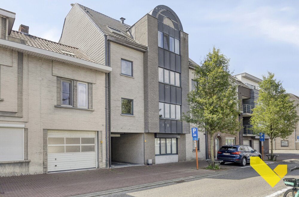 hangarstraat-10-bus-201-2400-mol001.jpg hangarstraat-10-bus-201-2400-mol001.jpg