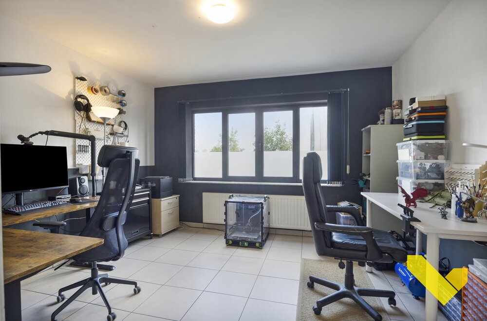 hangarstraat-10-bus-201-2400-mol009.jpg hangarstraat-10-bus-201-2400-mol009.jpg