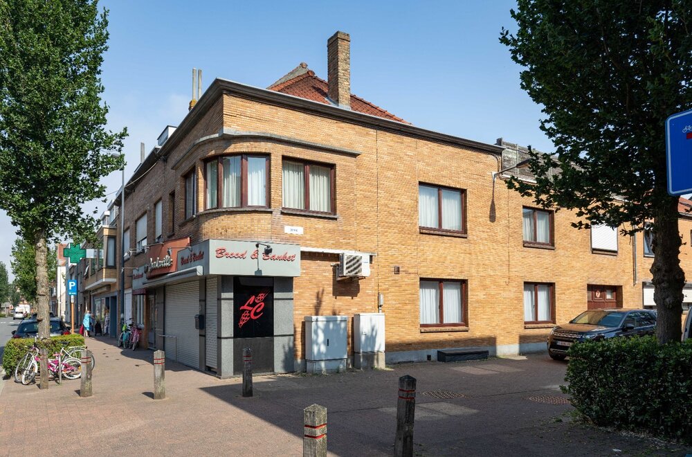opbrengsteigendom-met-handelszaak-atelier-en-3-woningen-002.jpg opbrengsteigendom-met-handelszaak-atelier-en-3-woningen-002.jpg