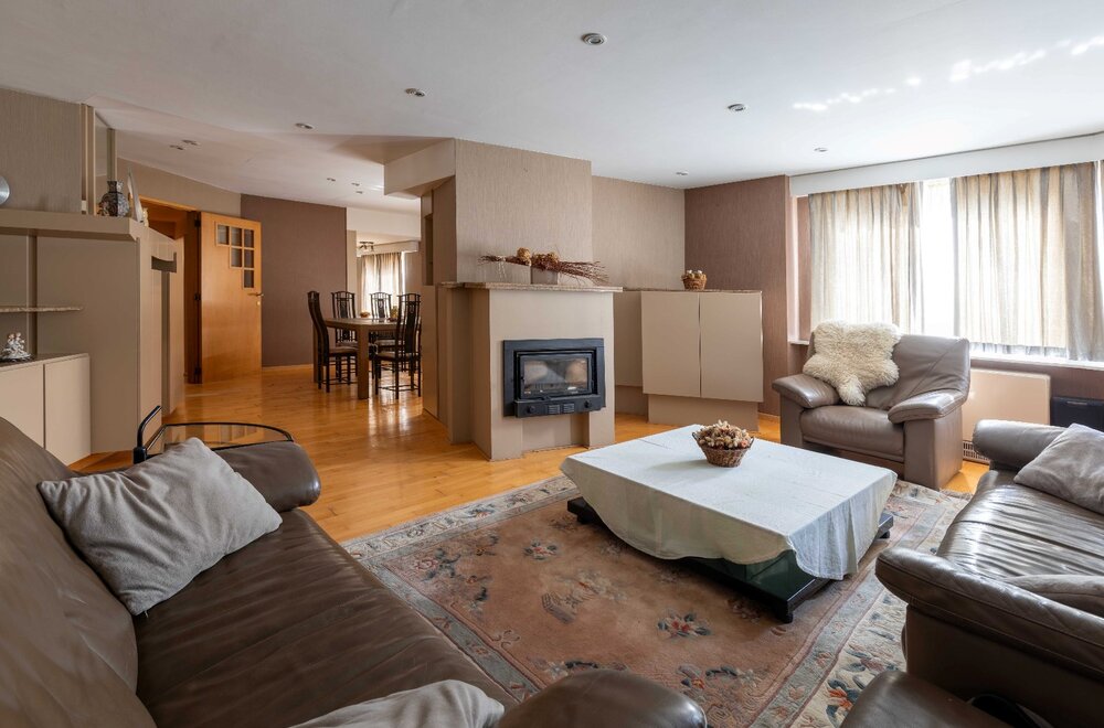 opbrengsteigendom-met-handelszaak-atelier-en-3-woningen015.jpg opbrengsteigendom-met-handelszaak-atelier-en-3-woningen015.jpg