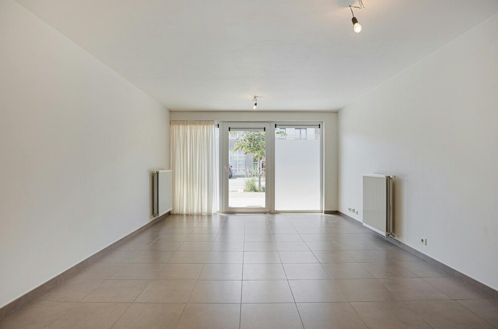 instapklaar-appartement-met-terras-en-ruime-garage-in-koksijde002.jpg instapklaar-appartement-met-terras-en-ruime-garage-in-koksijde002.jpg