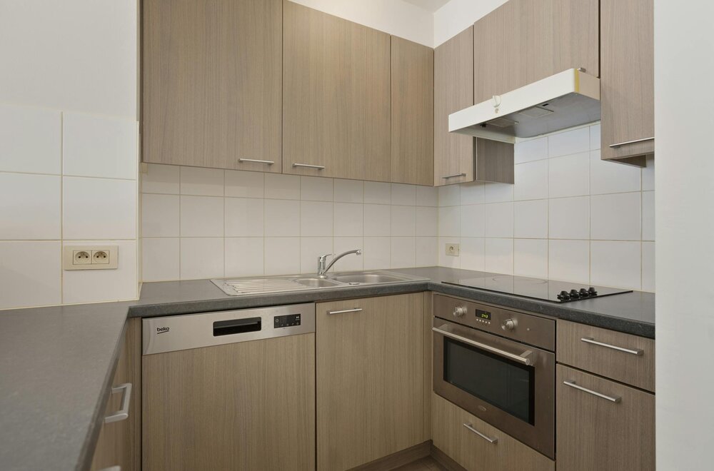 instapklaar-appartement-met-terras-en-ruime-garage-in-koksijde005.jpg instapklaar-appartement-met-terras-en-ruime-garage-in-koksijde005.jpg