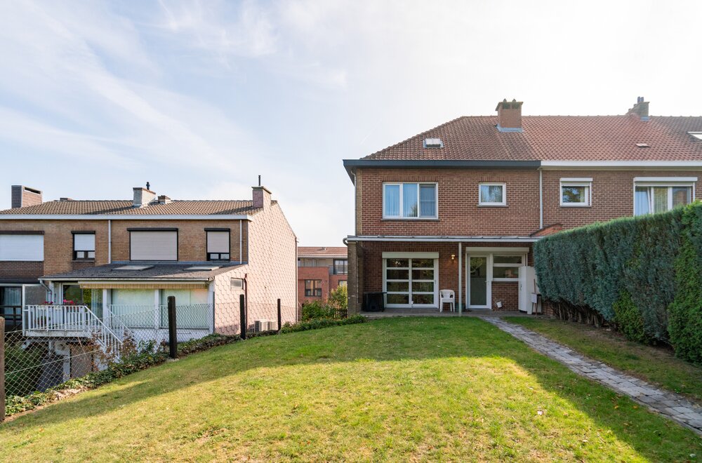 driegevel-met-3-slpkr-en-tuin-te-koop-in-sint-stevens-woluwe025.jpg