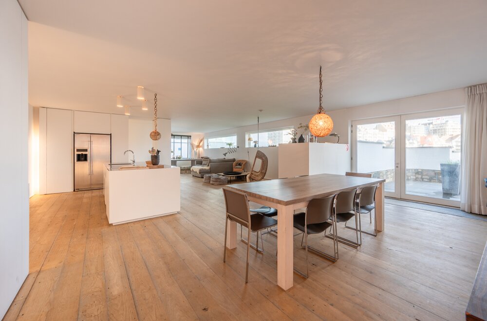 ruim-appartement-op-toplocatie-in-duinbergen-vlakbij-het-strand001.jpg