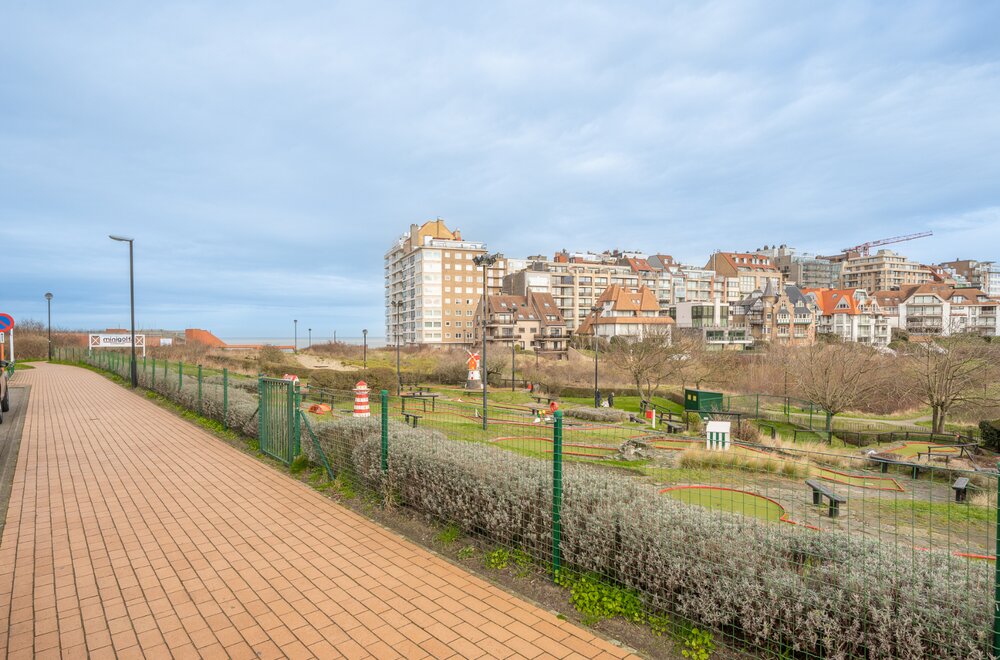 ruim-appartement-op-toplocatie-in-duinbergen-vlakbij-het-strand002.jpg