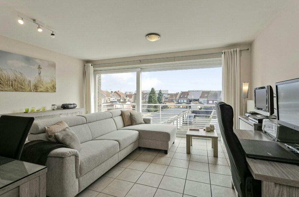 instapklaar-appartement-te-koop-te-sint-andries-met-1-slpk-en-terras003.jpg