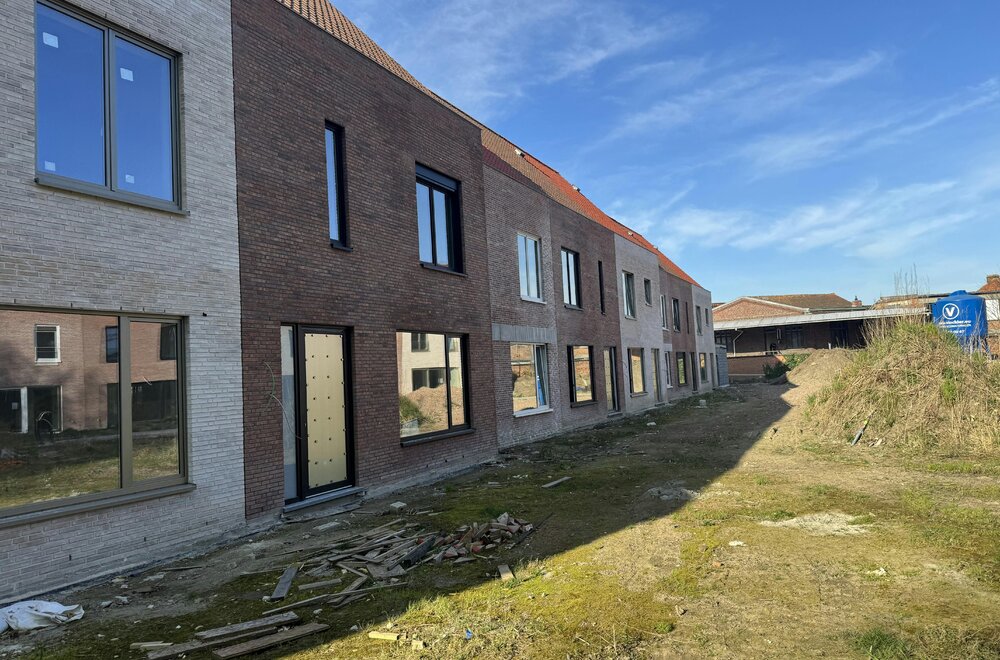 nieuwbouwwoning-met-3-slaapkamers-op-centrale-maar-rustige-ligging-te-koop-te-kortrijk-007.jpg