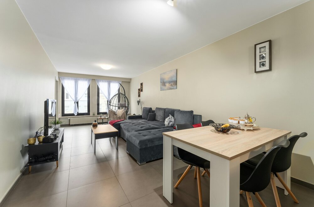 instapklaar-appartement-81-m-met-1-slaapkamer-te-koop001.jpg
