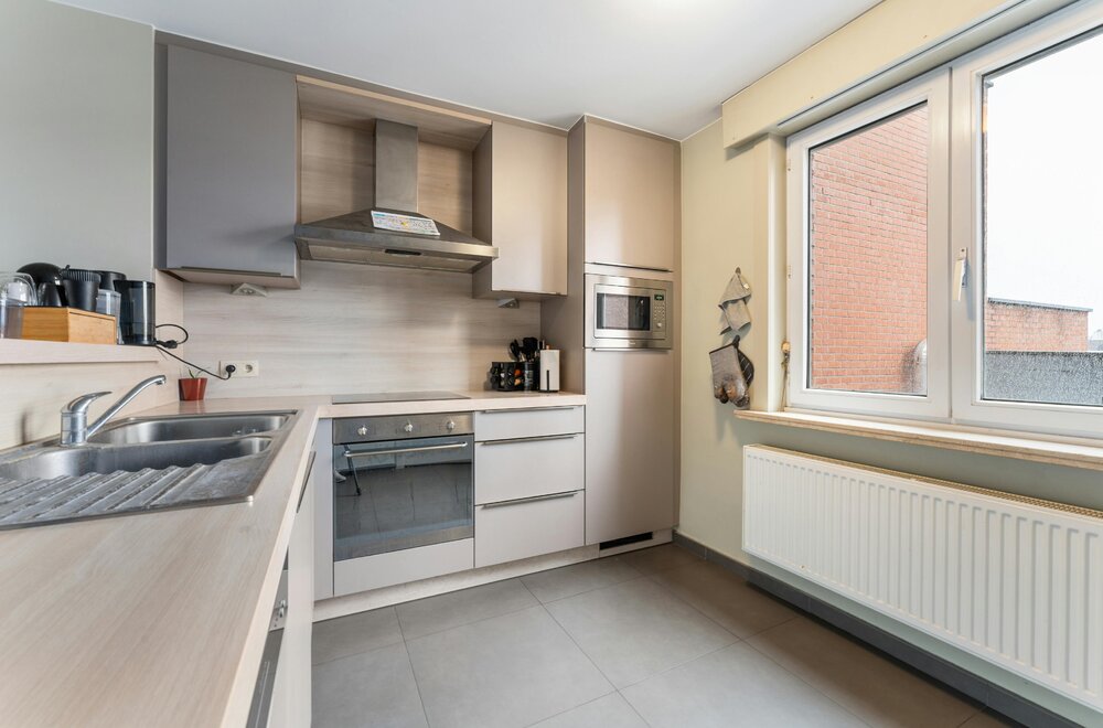 instapklaar-appartement-81-m-met-1-slaapkamer-te-koop003.jpg