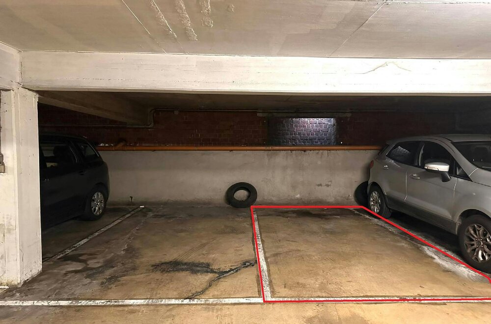 ondergrondse-autostaanplaats-te-koop-in-merksem001.jpg
