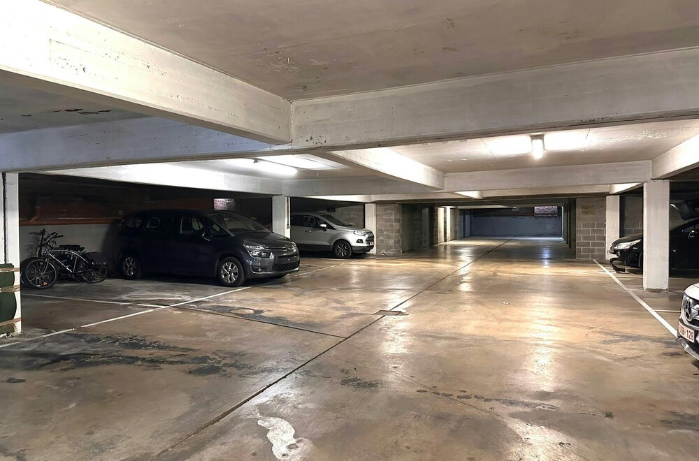 ondergrondse-autostaanplaats-te-koop-in-merksem007.jpg