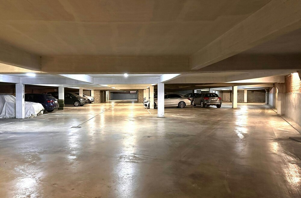 ondergrondse-autostaanplaats-te-koop-in-merksem008.jpg