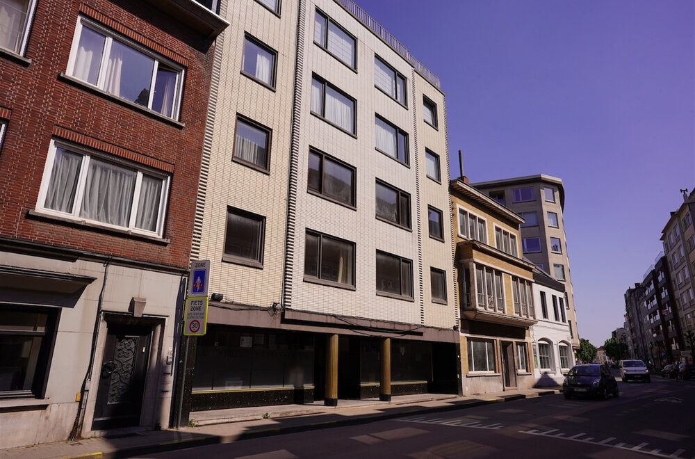 te-moderniseren-3-slpk-appartement-garage-in-hartje-centrum-001.jpg