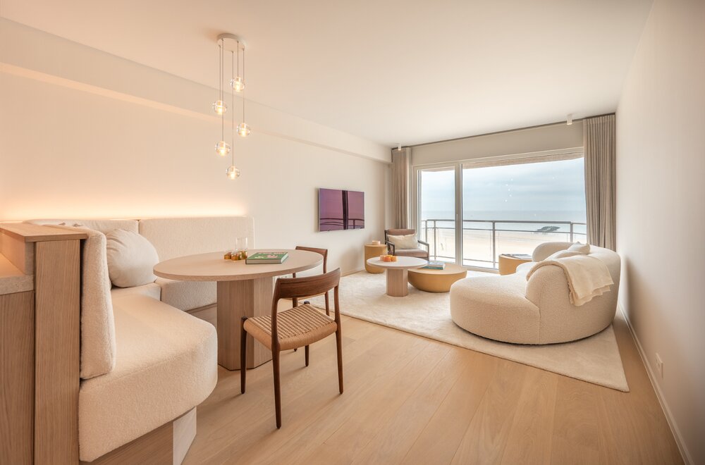 luxe-appartement-met-frontaal-zeezicht-te-duinbergen001.jpg