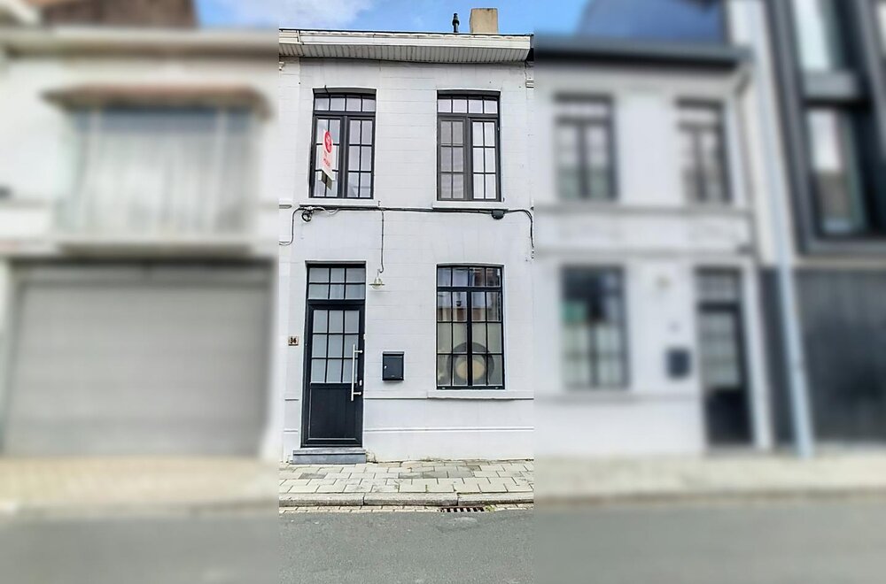 instapklare-rijwoning-te-koop-met-gezellige-stadstuin-001.jpg