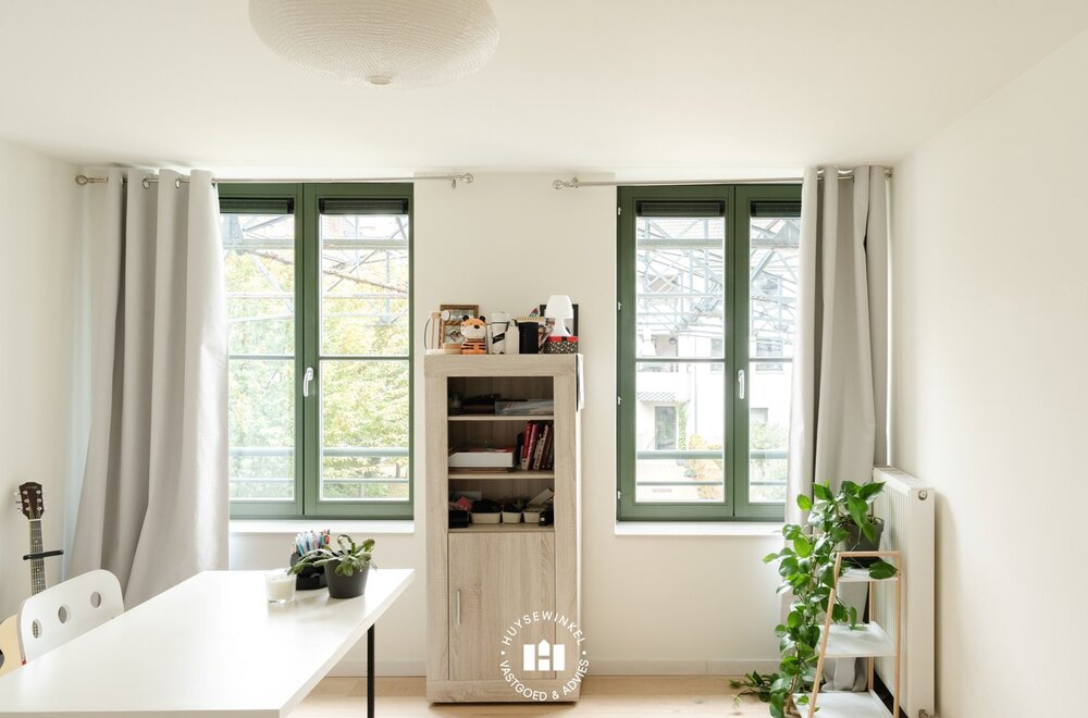 karaktervolle-appartement-met-unieke-charme-en-een-rustige-groene-buitenruimte016.jpg